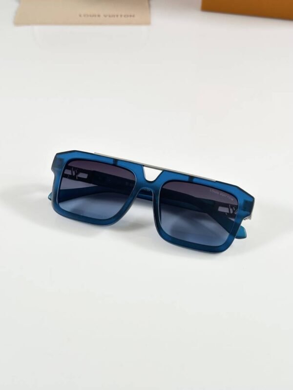 First Copy Louis Vuitton 121 Blue Sunglasses