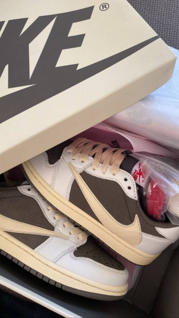 First Copy Nike Air Jordan 1 Retro Low OG SP Travis Scott Reverse Mocha