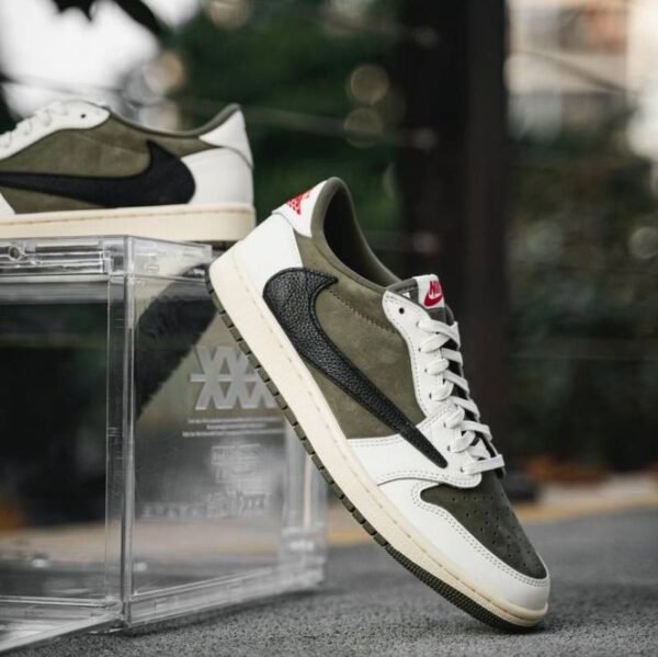 First Copy Nike Air Jordan 1 X Travis Scott Retro Low OG SP Medium Olive