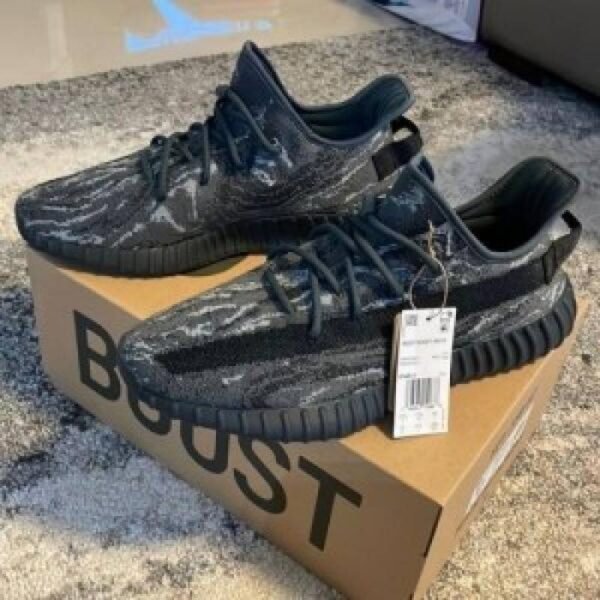 First Copy Adidas Yeezy Boost 350 V2 Marble Black Men’s Sneakers
