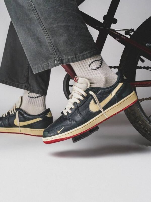 First Copy Nike Cortez Black Cream Men’s Sneakers