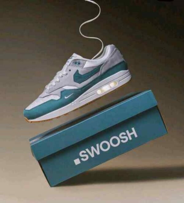 First Copy Nike Air Max White Green Men’s Sneakers