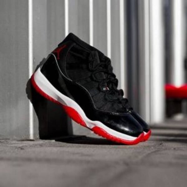 First Copy Jordan 11 Bred Semi UA