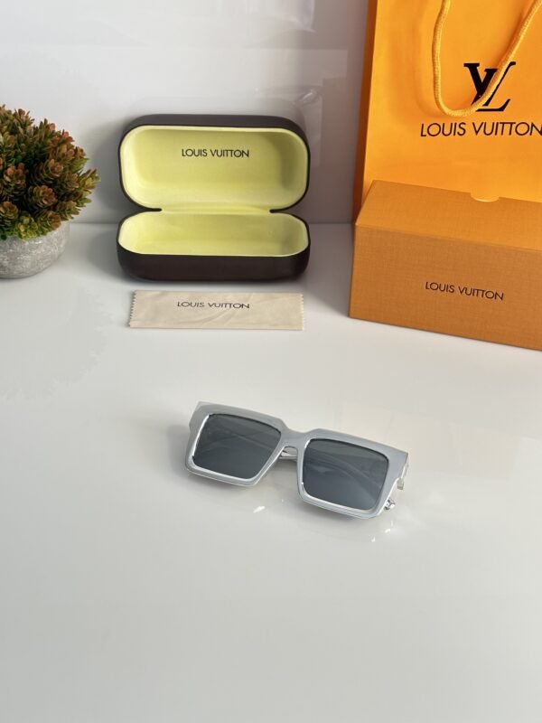 First Copy Louis Vuitton White Square Frame Men’s Sunglasses