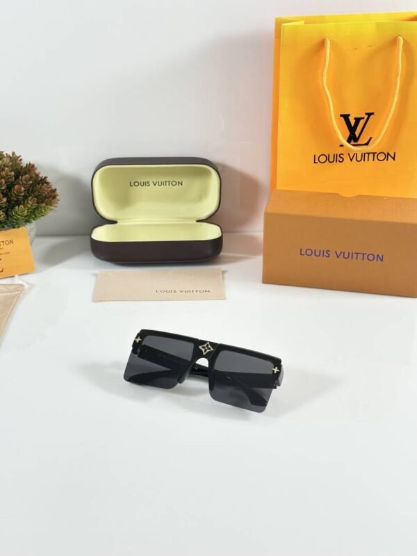 First Copy Louis Vuitton Black Square Aviator Frame Men’s Sunglasses