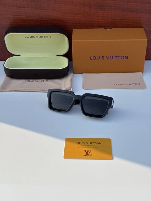 First Copy Louis Vuitton Black Geometric Frame Men’s Sunglasses