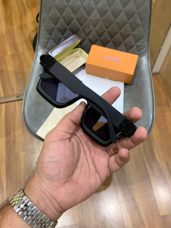First Copy Louis Vuitton Black Wayfarer Frame Men’s Sunglasses