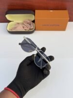 First Copy Louis Vuitton Gold Aviator Frame Men’s Sunglasses