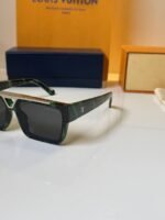 First Copy Louis Vuitton Black Square Frame Men’s Sunglasses