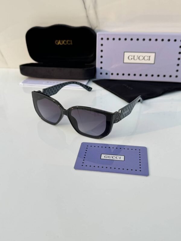 First Copy Gucci Square Sunglasses Black Frame Gradient Grey Lens