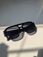 First Copy Gucci Wraparound Sunglasses Black Frame Grey Lens
