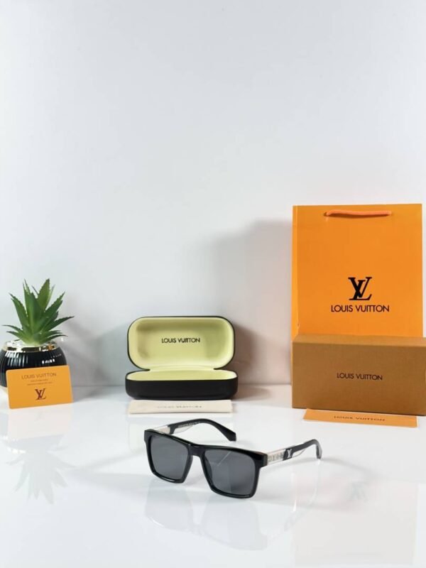 First Copy Louis Vuitton Black Square Frame Grey Lens Men’s Sunglasses
