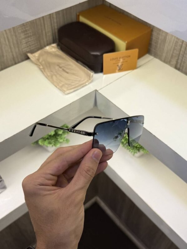 First Copy Louis Vuitton Black Shield Frame Blue Gradient Men’s Sunglasses