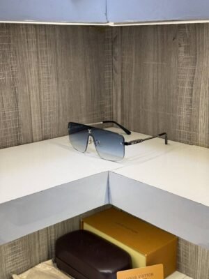 First Copy Louis Vuitton Black Shield Frame Blue Gradient Men’s Sunglasses