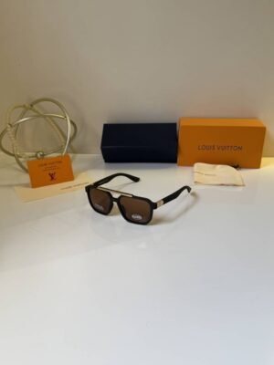 First Copy Louis Vuitton Black Square Frame Brown Lens Men’s Sunglasses