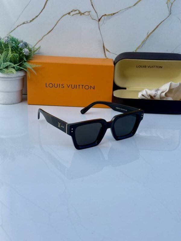 First Copy Louis Vuitton Black Square Frame Men’s Sunglasses