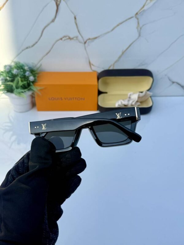 First Copy Louis Vuitton Black Square Frame Men’s Sunglasses