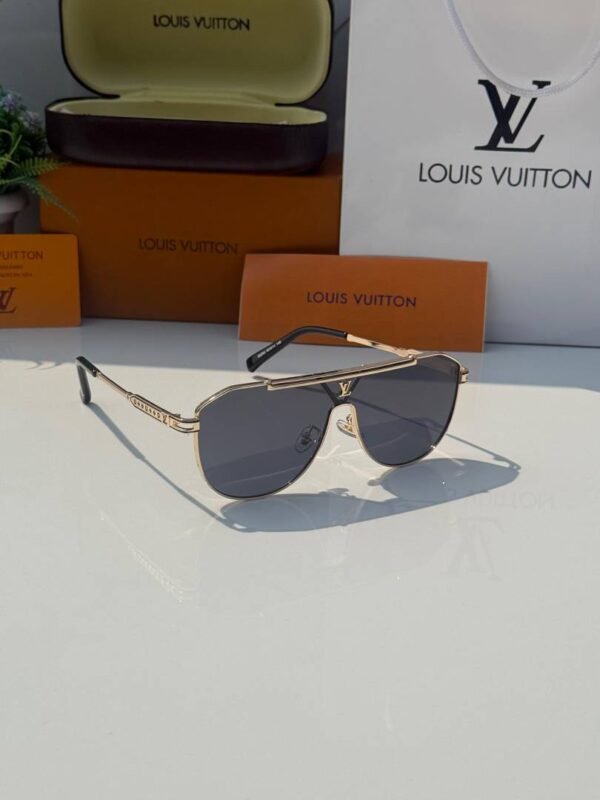 First Copy Louis Vuitton Gold Aviator Frame Grey Lens Men’s Sunglasses
