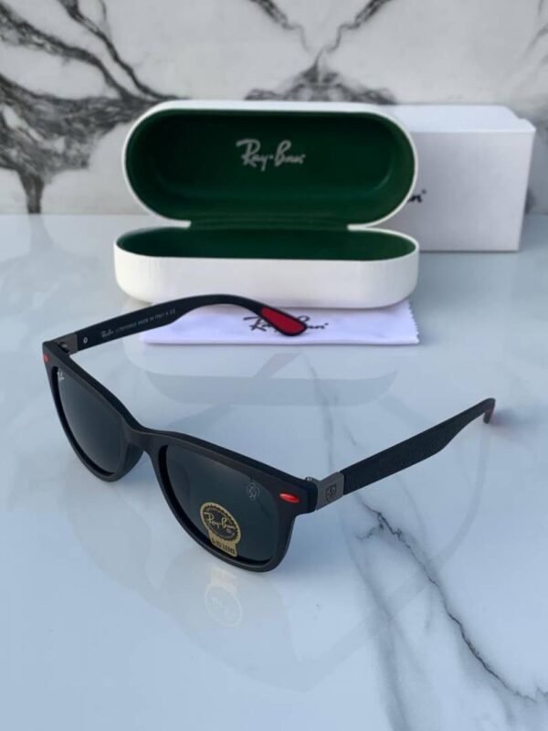 First Copy RayBan 4195 Matte Black Sunglasses